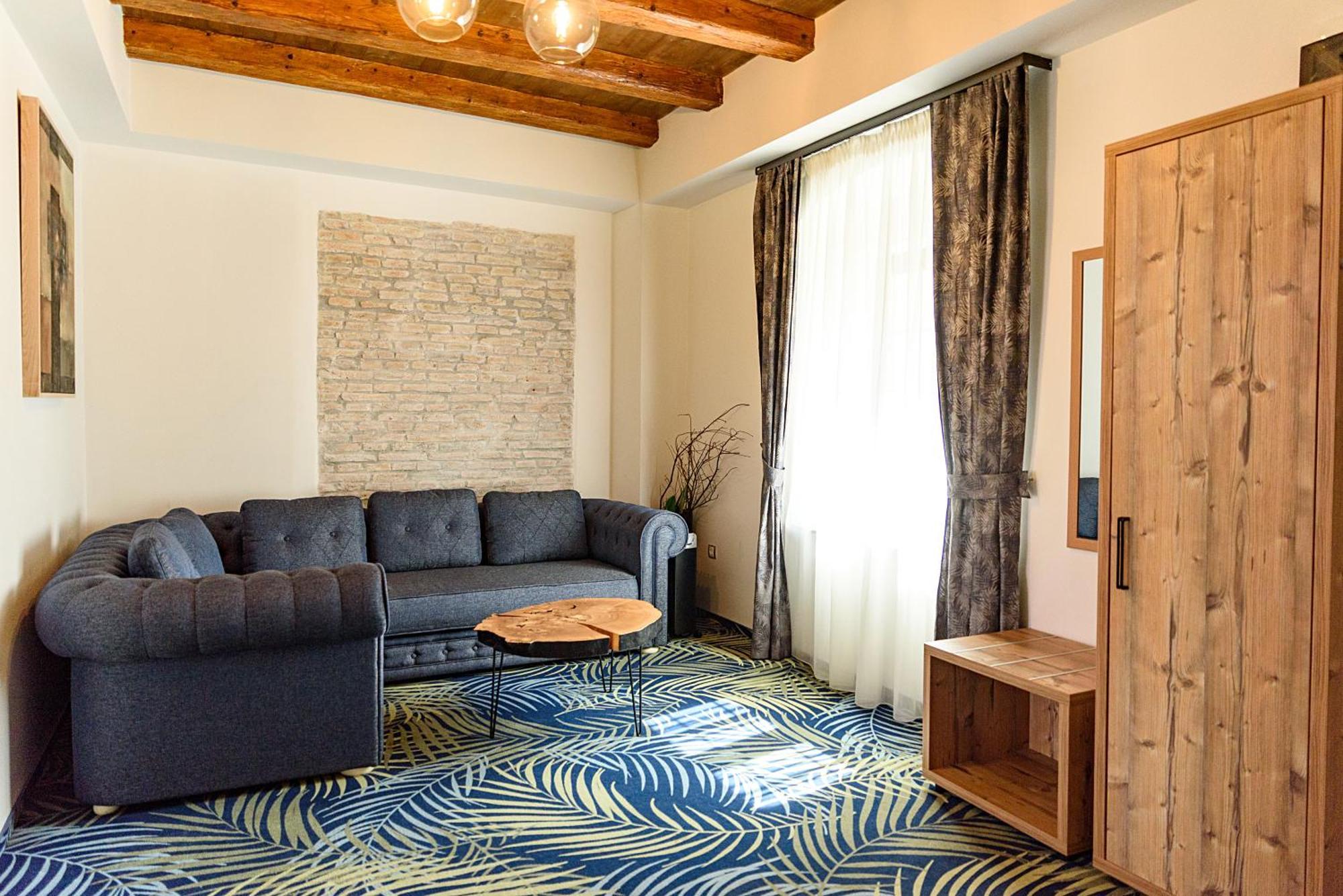 Art Hotel Sybin Zewnętrze zdjęcie