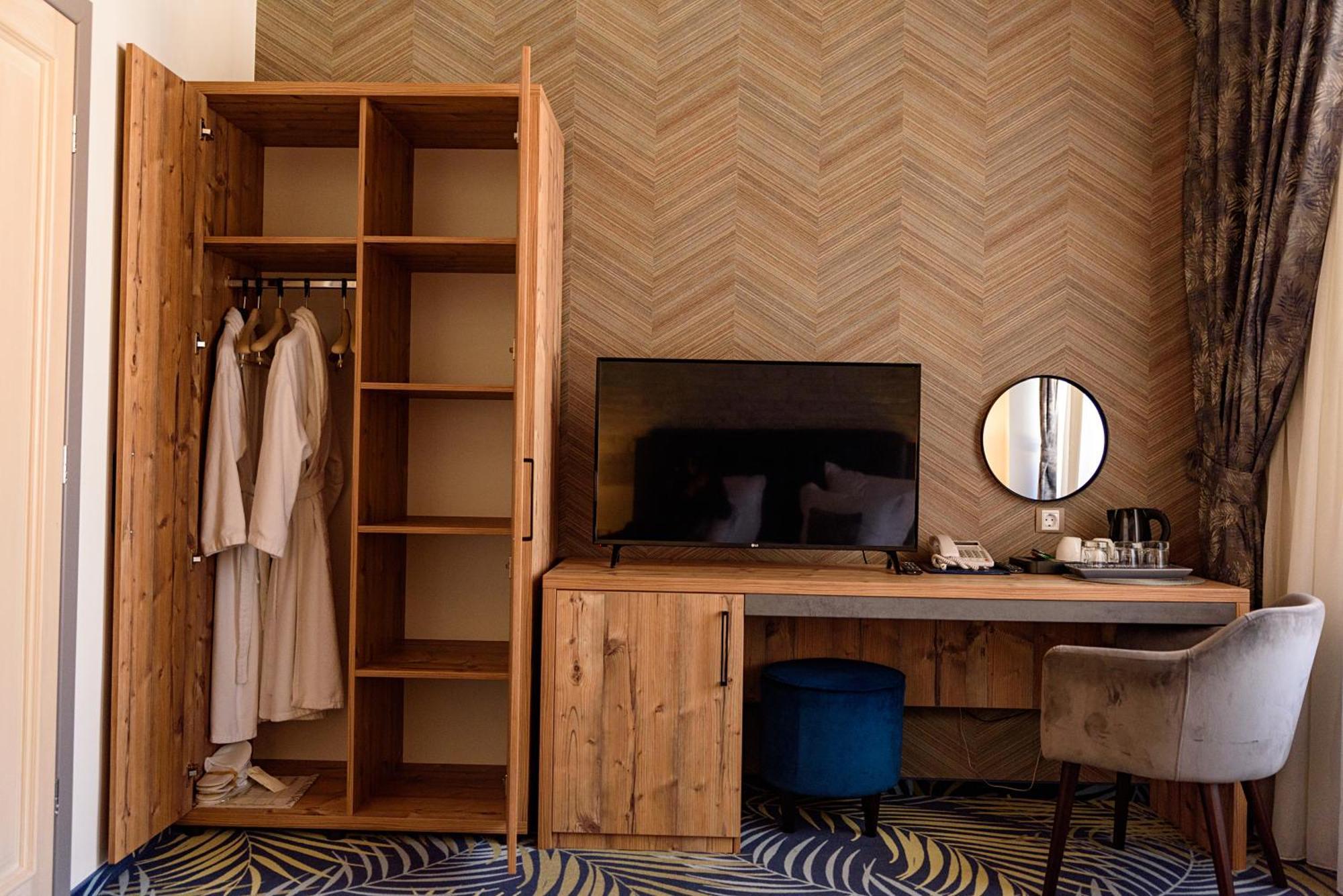 Art Hotel Sybin Zewnętrze zdjęcie