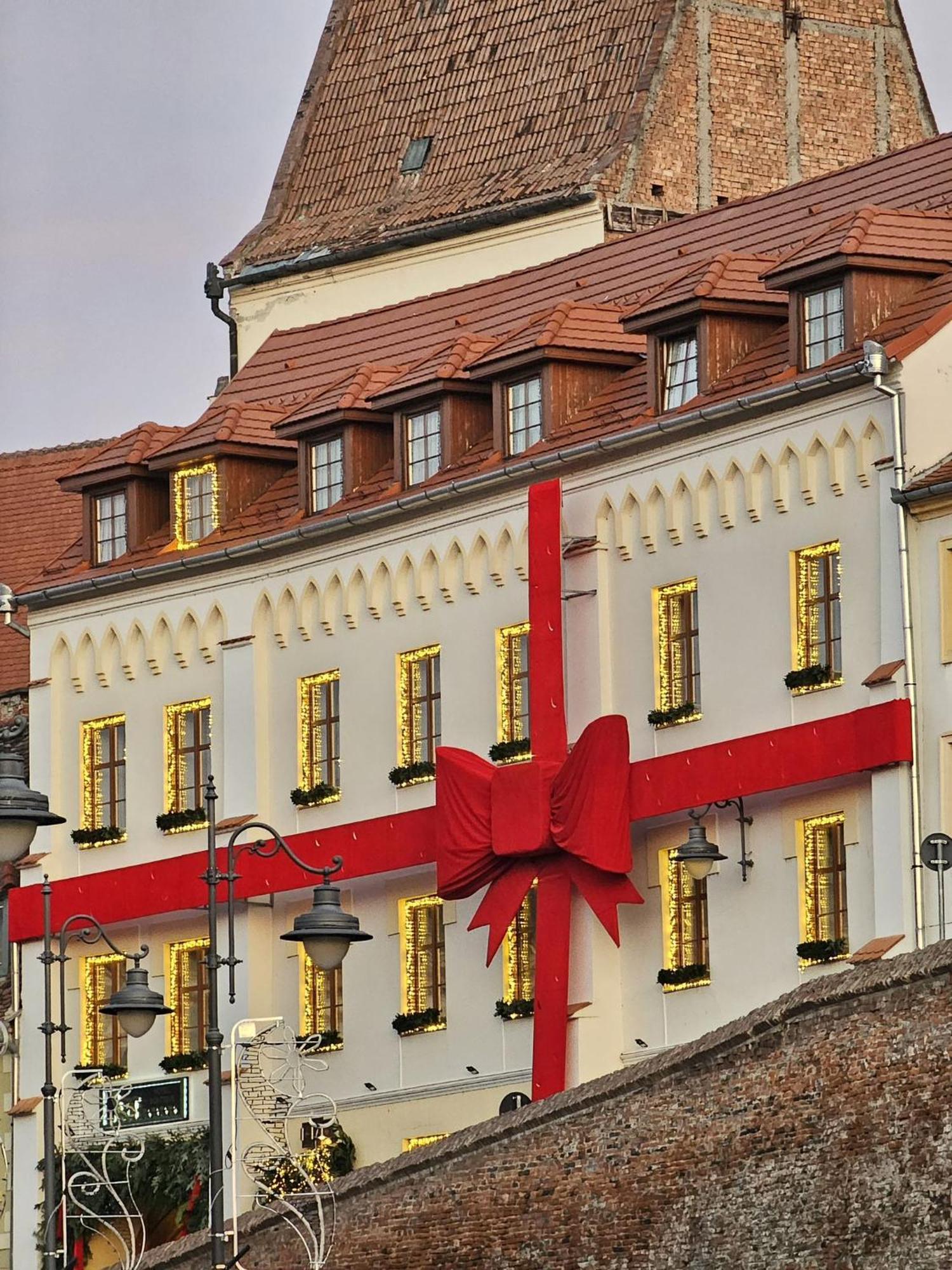 Art Hotel Sybin Zewnętrze zdjęcie